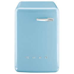Smeg Slimline Freestanding Washing Machine, 7kg Load, A++ Energy Rating, 1400rpm Spin Pastel Blue
